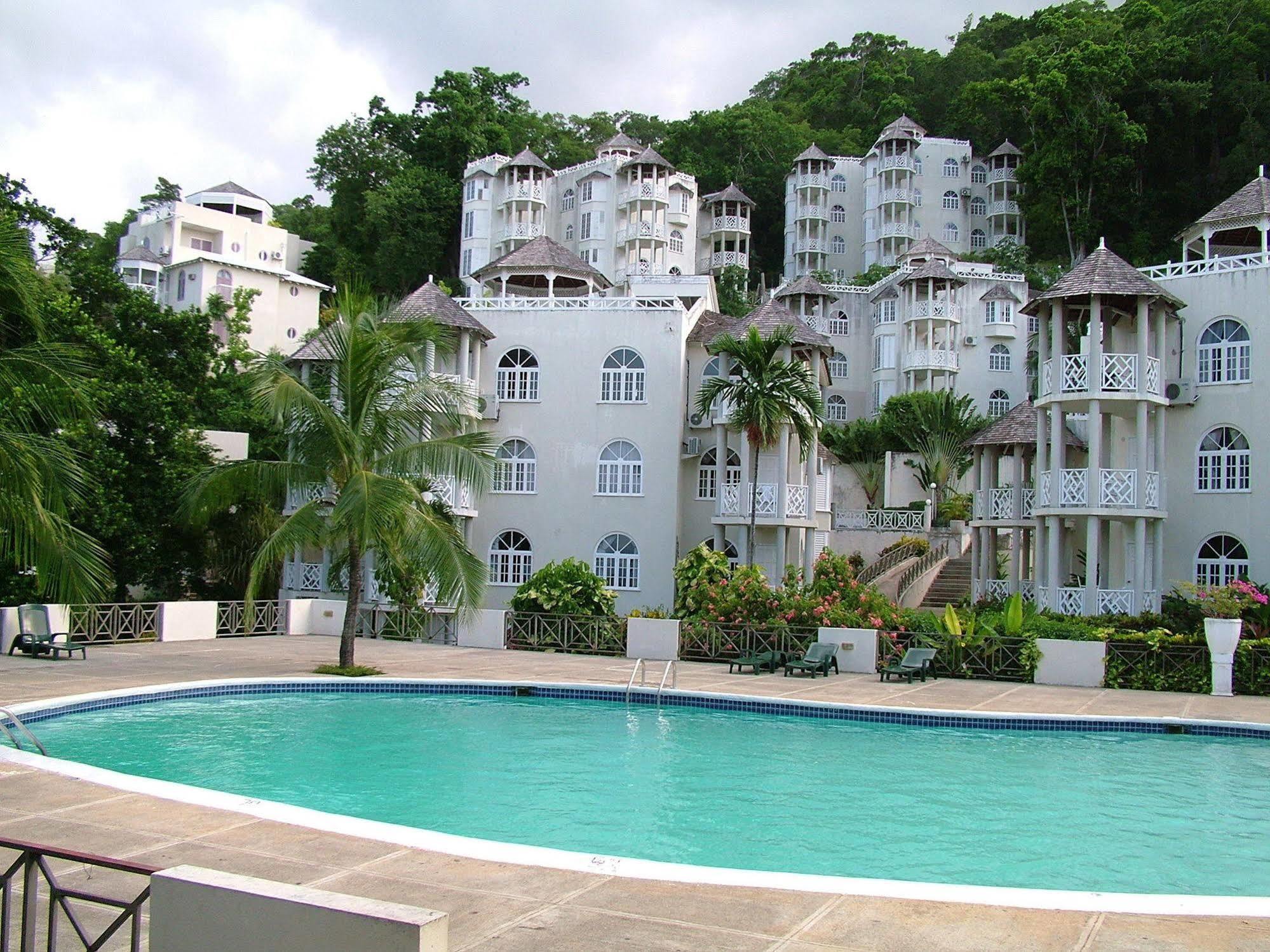Skycastles Condominiums Ocho Ríos Facilidades foto